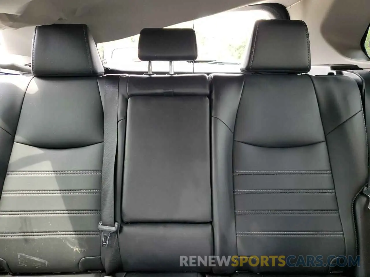 10 Фотография поврежденного автомобиля 2T3C1RFV6RW331322 TOYOTA RAV4 2024