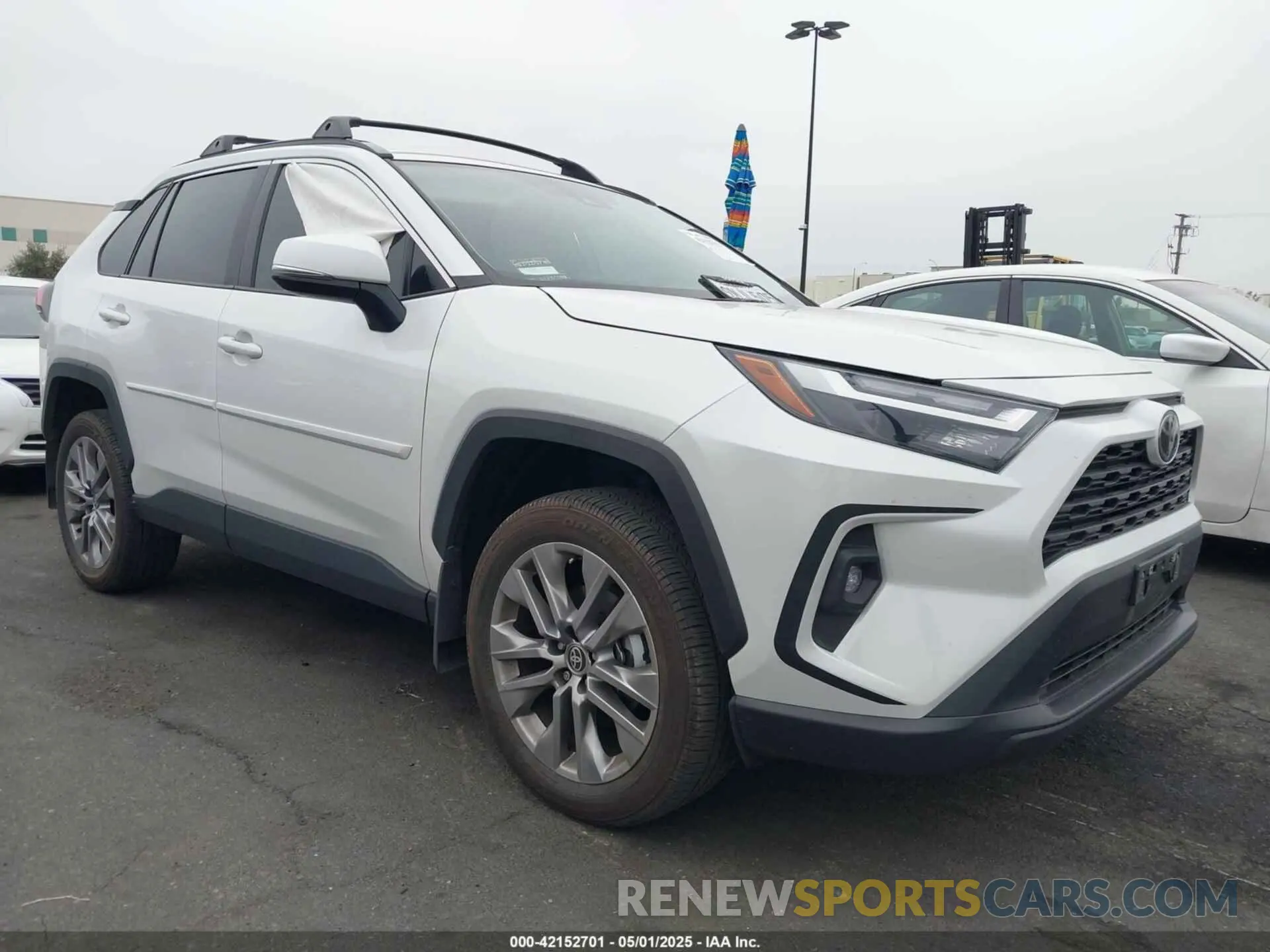1 Photograph of a damaged car 2T3C1RFV7RW333242 TOYOTA RAV4 2024