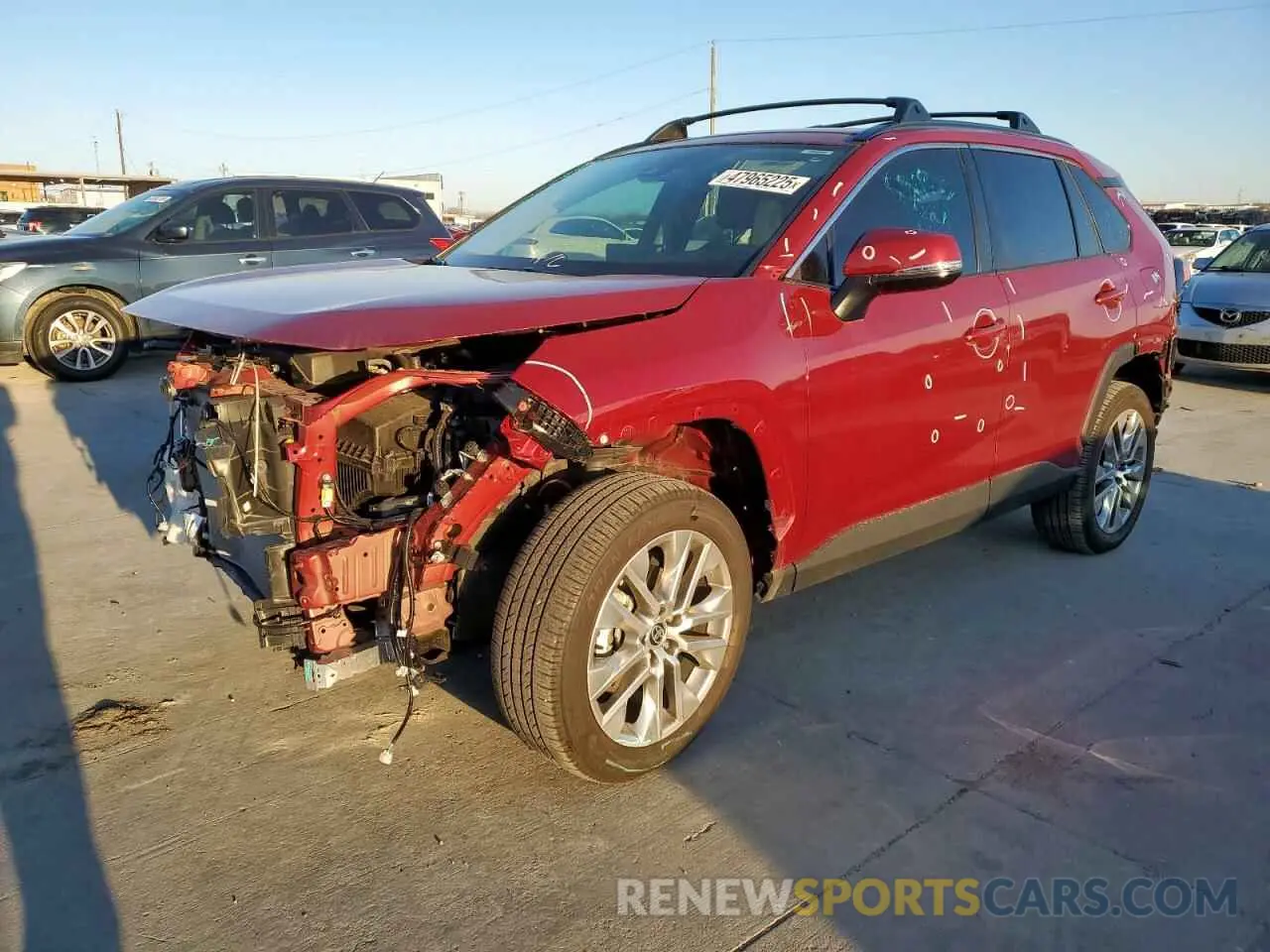 1 Фотография поврежденного автомобиля 2T3C1RFV8RW325909 TOYOTA RAV4 2024