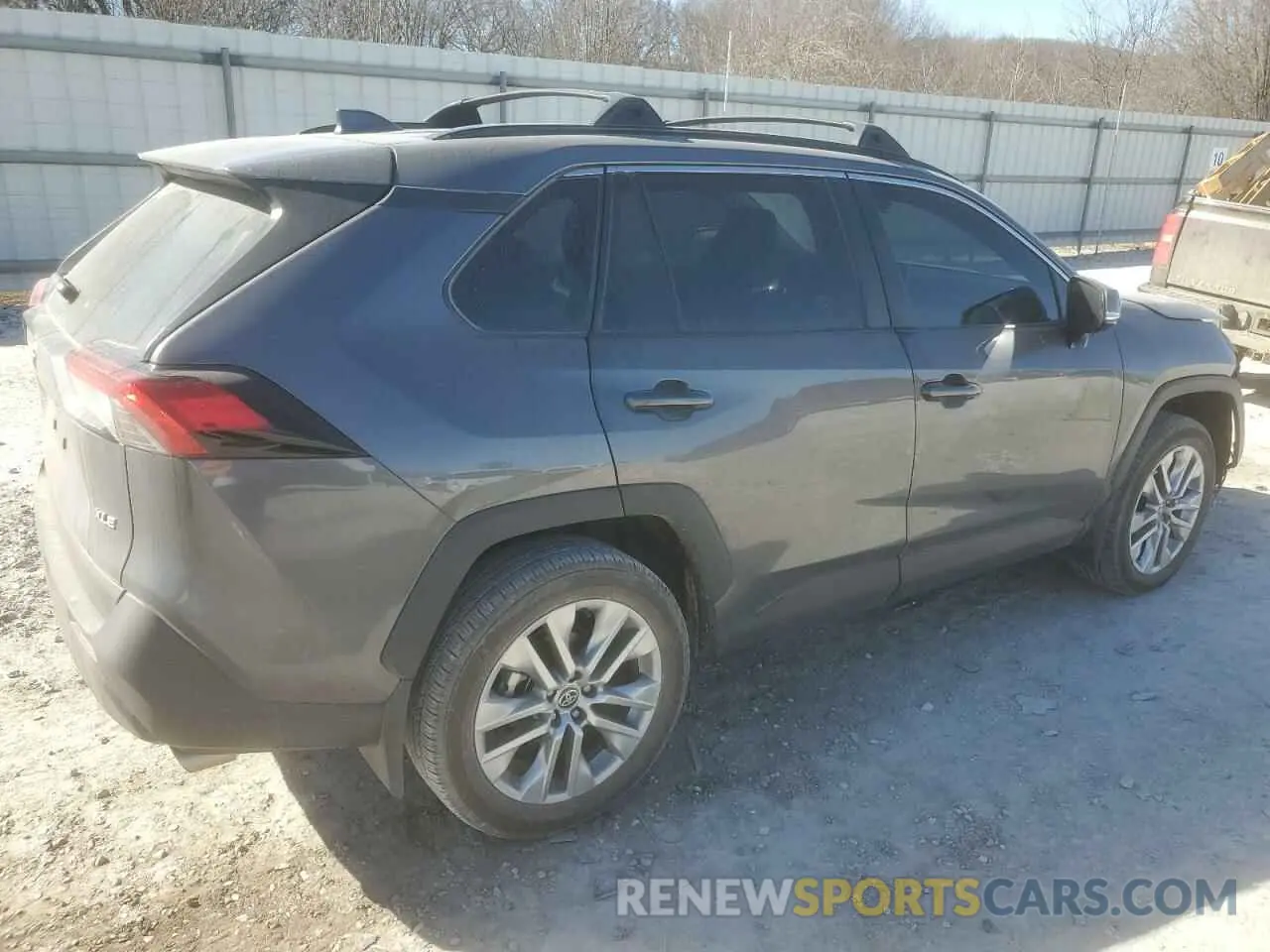 3 Фотография поврежденного автомобиля 2T3C1RFV9RC265849 TOYOTA RAV4 2024