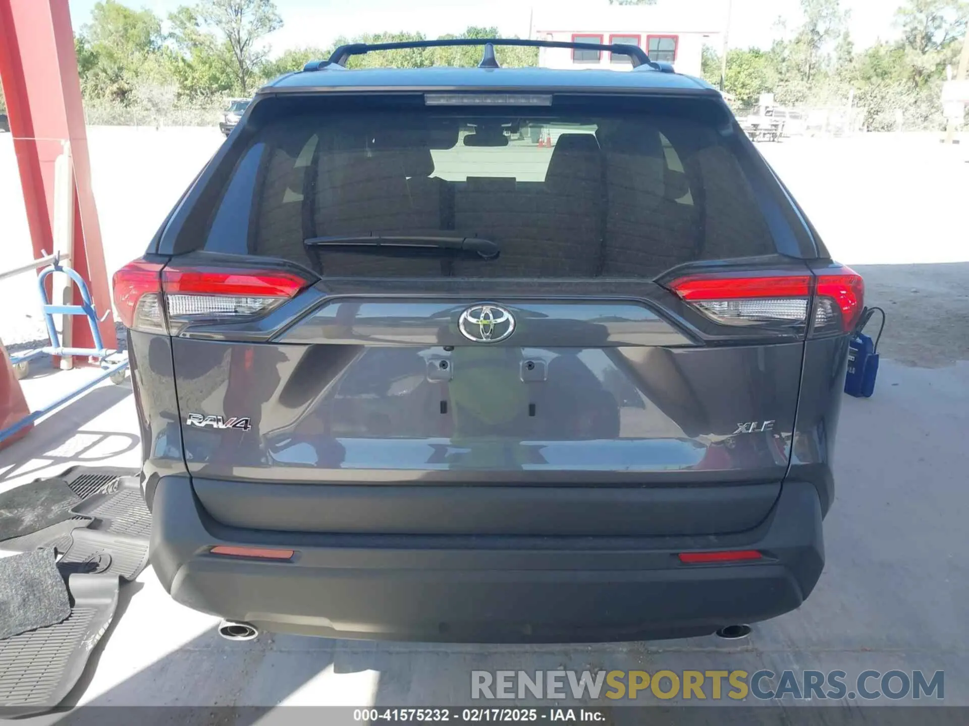 16 Photograph of a damaged car 2T3C1RFVXRC293014 TOYOTA RAV4 2024