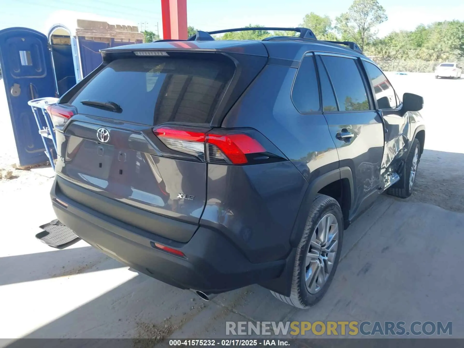 4 Photograph of a damaged car 2T3C1RFVXRC293014 TOYOTA RAV4 2024
