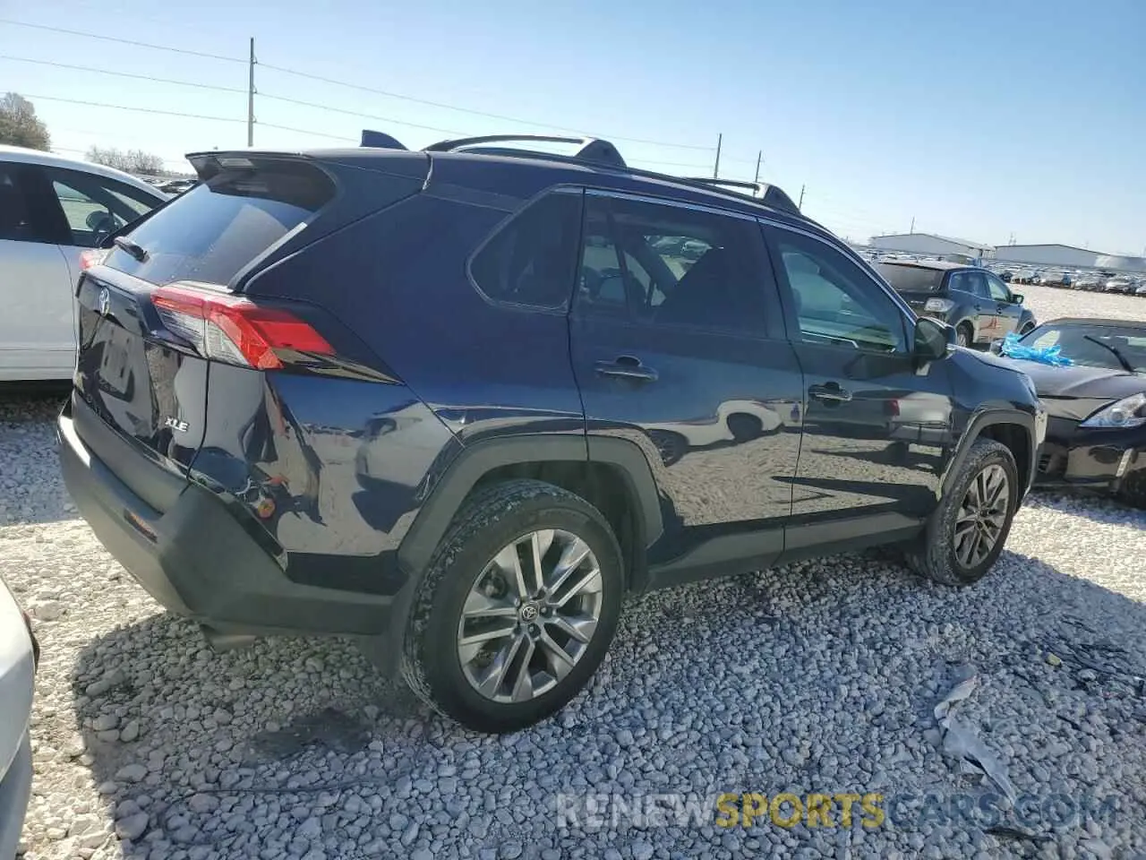 3 Фотография поврежденного автомобиля 2T3C1RFVXRW302499 TOYOTA RAV4 2024