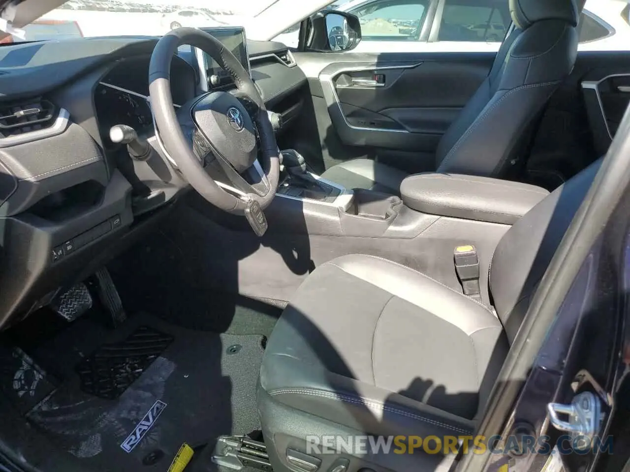 7 Фотография поврежденного автомобиля 2T3C1RFVXRW302499 TOYOTA RAV4 2024