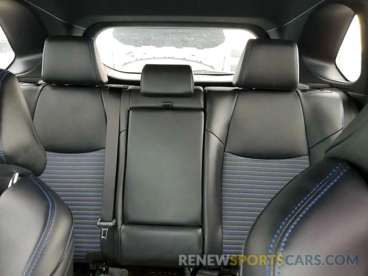10 Фотография поврежденного автомобиля 2T3E6RFV0RW063071 TOYOTA RAV4 2024