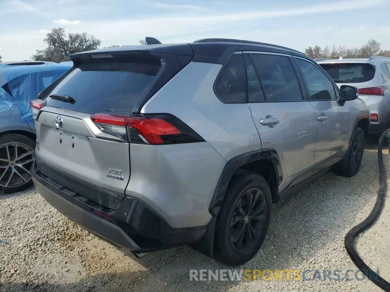 3 Фотография поврежденного автомобиля 2T3E6RFV0RW063071 TOYOTA RAV4 2024
