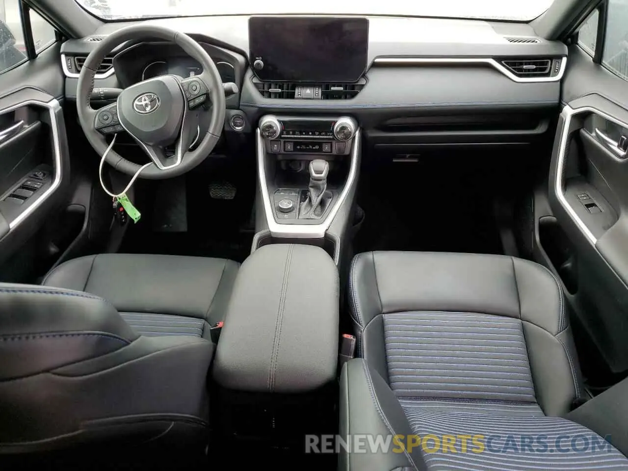 8 Фотография поврежденного автомобиля 2T3E6RFV0RW063071 TOYOTA RAV4 2024