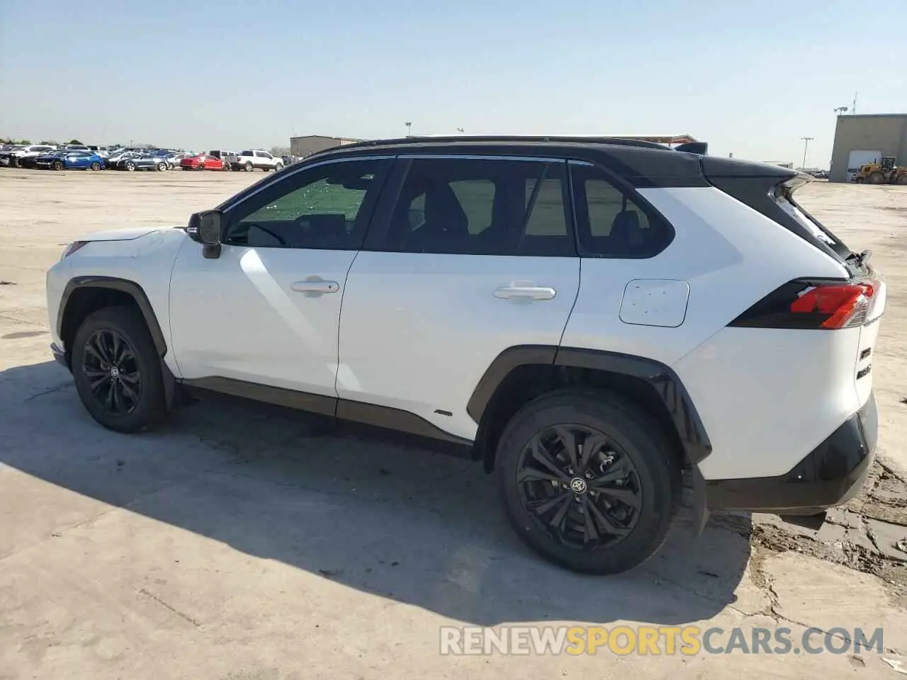 2 Фотография поврежденного автомобиля 2T3E6RFV3RW081905 TOYOTA RAV4 2024