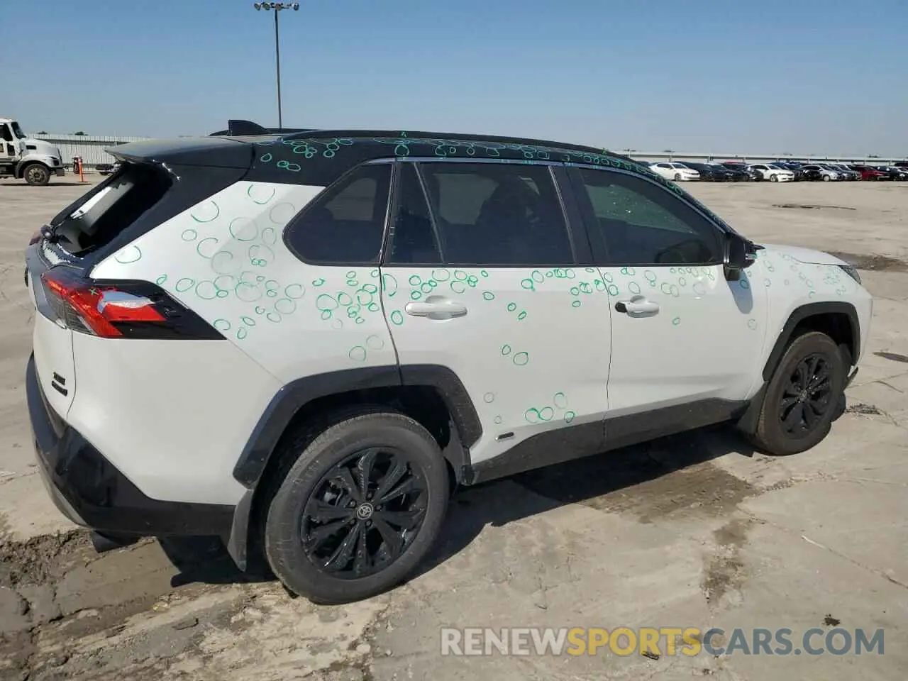 3 Фотография поврежденного автомобиля 2T3E6RFV3RW081905 TOYOTA RAV4 2024