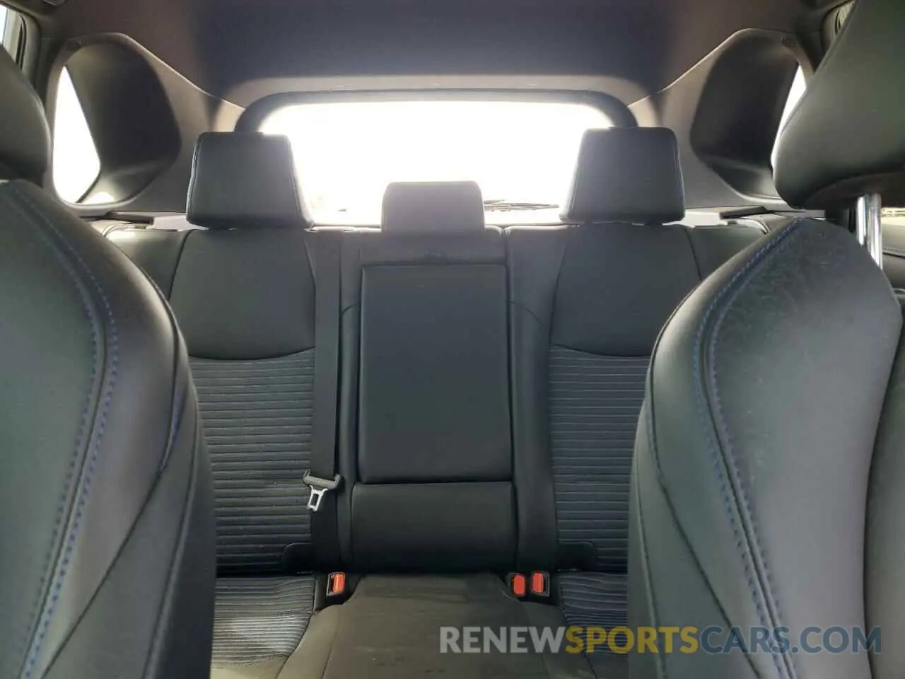 10 Фотография поврежденного автомобиля 2T3E6RFV4RW047617 TOYOTA RAV4 2024