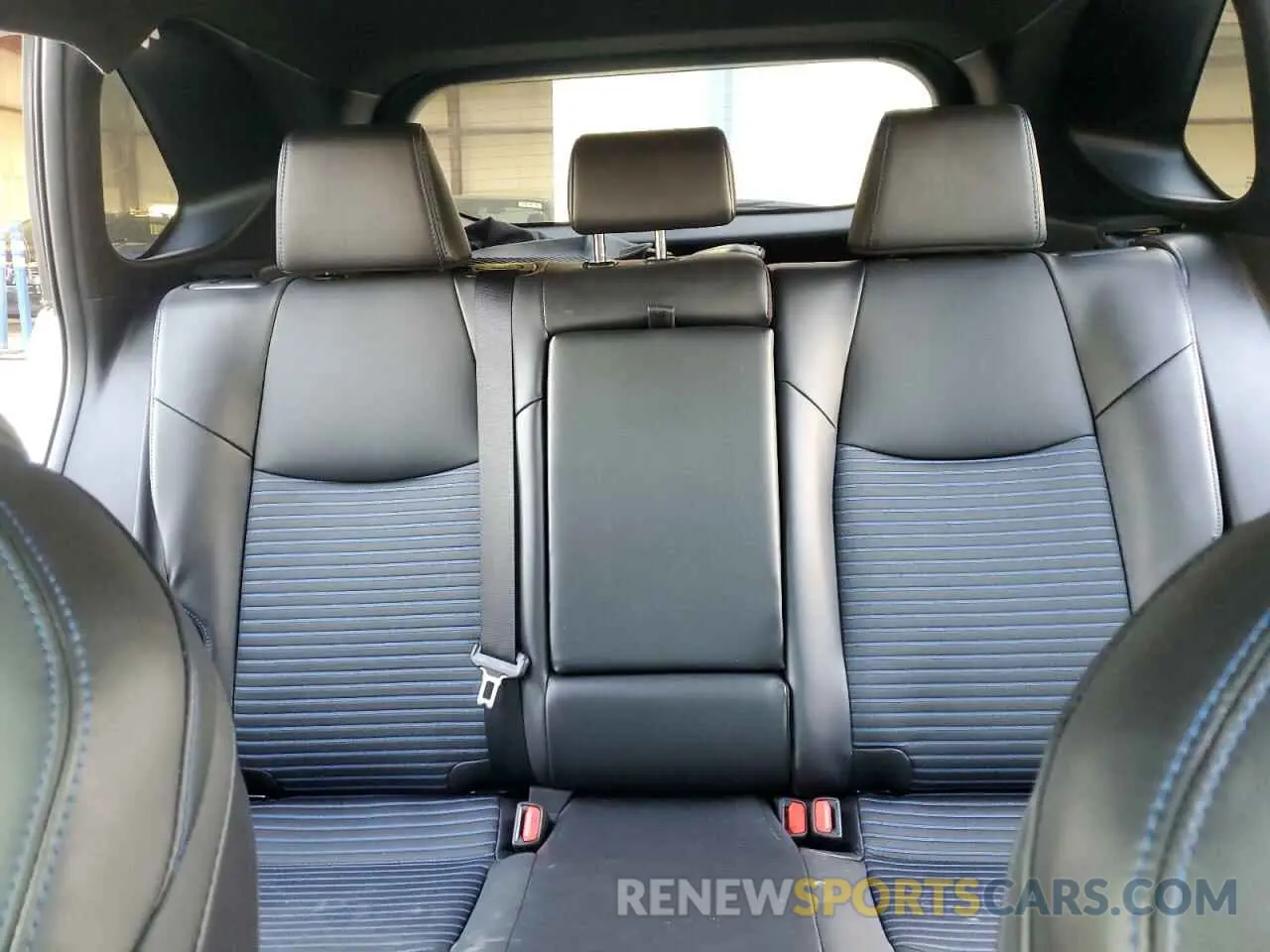 10 Фотография поврежденного автомобиля 2T3E6RFV5RW050767 TOYOTA RAV4 2024