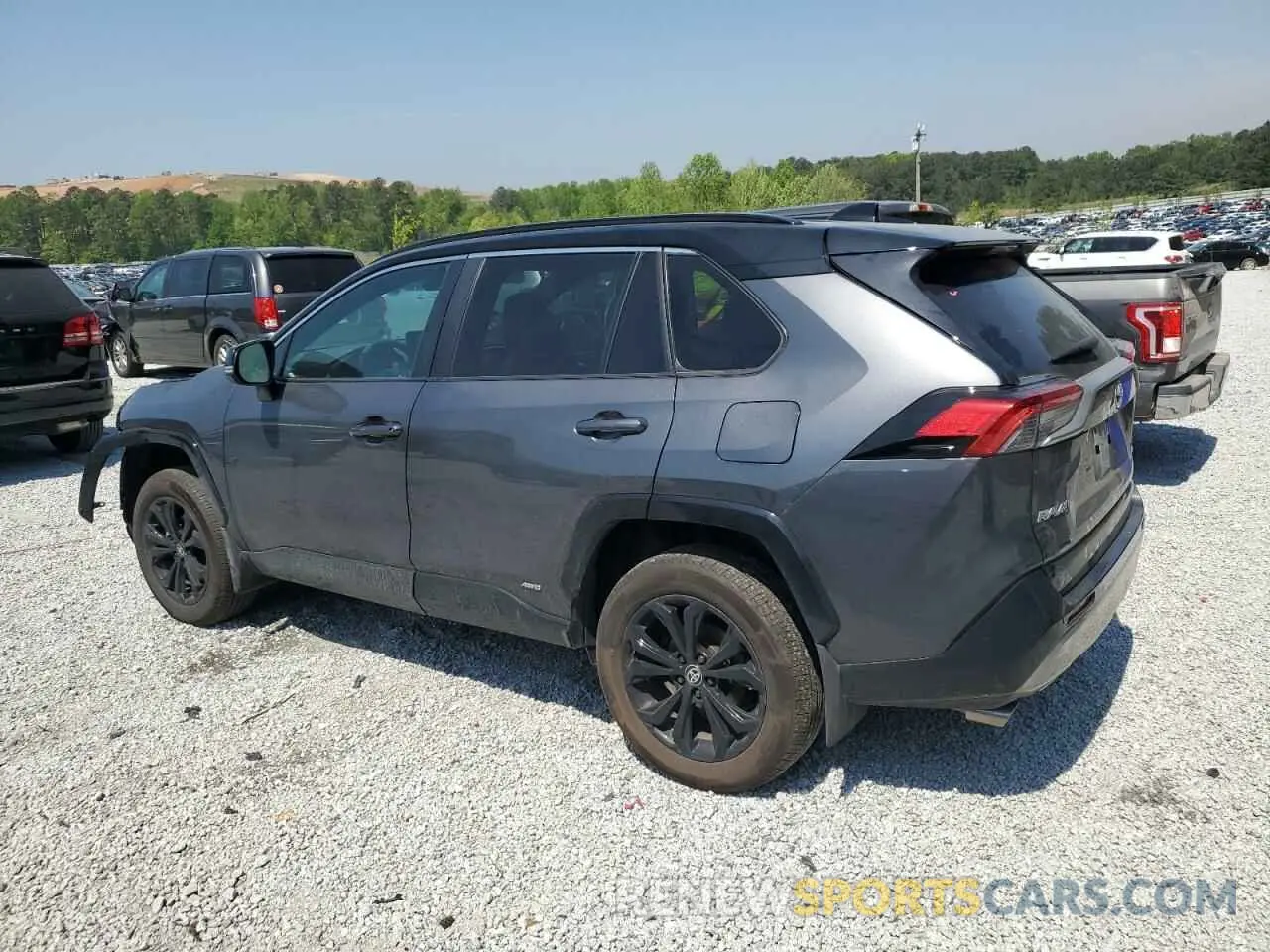 2 Фотография поврежденного автомобиля 2T3E6RFV7RW051046 TOYOTA RAV4 2024