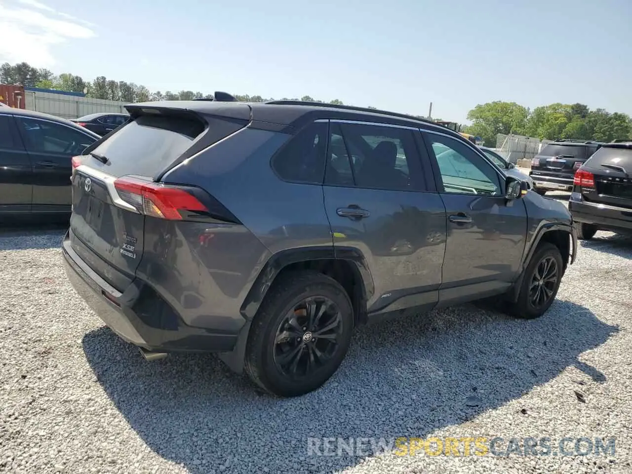 3 Фотография поврежденного автомобиля 2T3E6RFV7RW051046 TOYOTA RAV4 2024