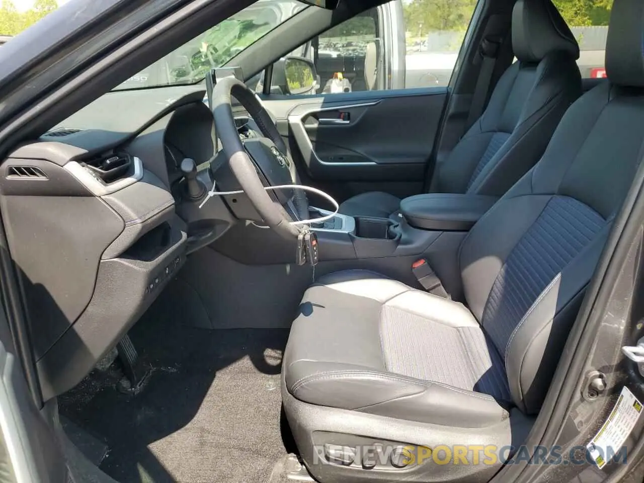 7 Фотография поврежденного автомобиля 2T3E6RFV7RW051046 TOYOTA RAV4 2024