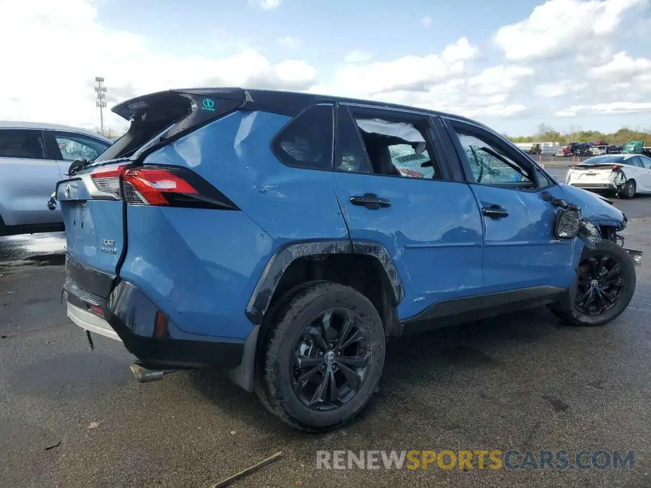 3 Photograph of a damaged car 2T3E6RFVXRW054524 TOYOTA RAV4 2024