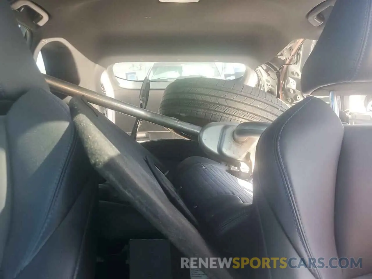 10 Фотография поврежденного автомобиля 2T3E6RFVXRW078872 TOYOTA RAV4 2024
