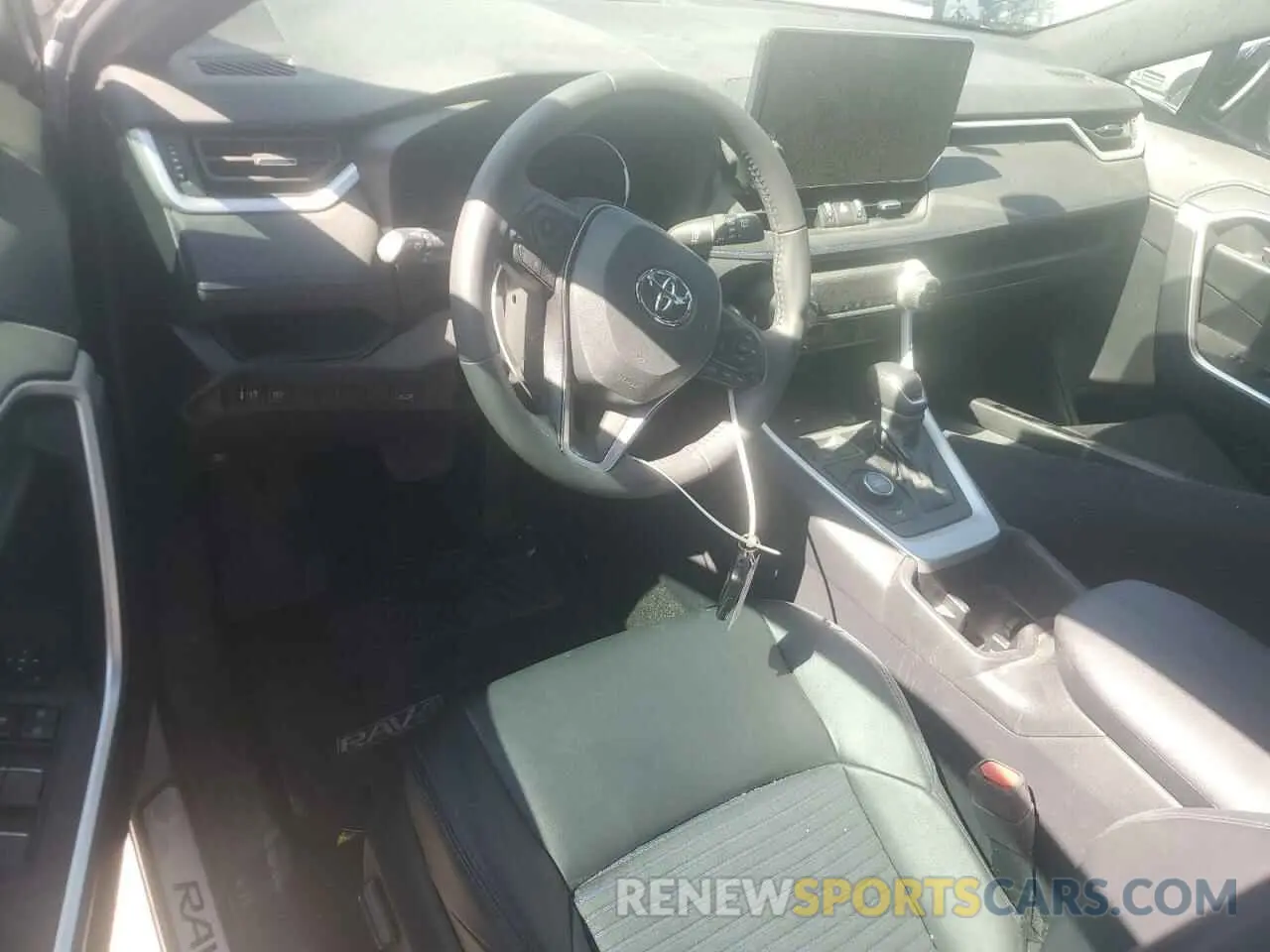 8 Фотография поврежденного автомобиля 2T3E6RFVXRW078872 TOYOTA RAV4 2024