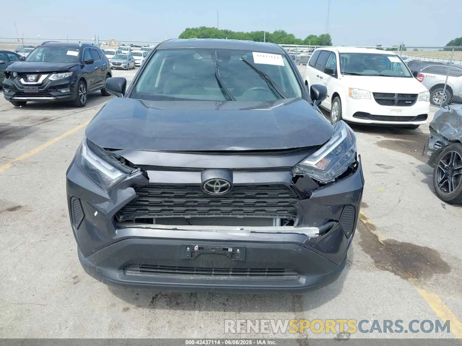 6 Photograph of a damaged car 2T3F1RFV0RW448651 TOYOTA RAV4 2024