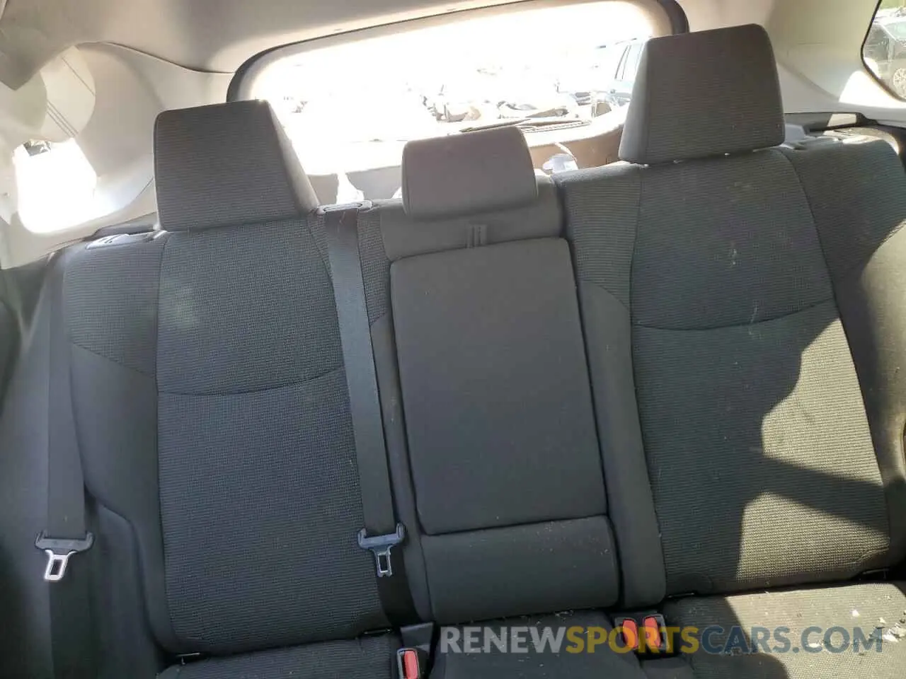 10 Photograph of a damaged car 2T3F1RFV1RW416677 TOYOTA RAV4 2024