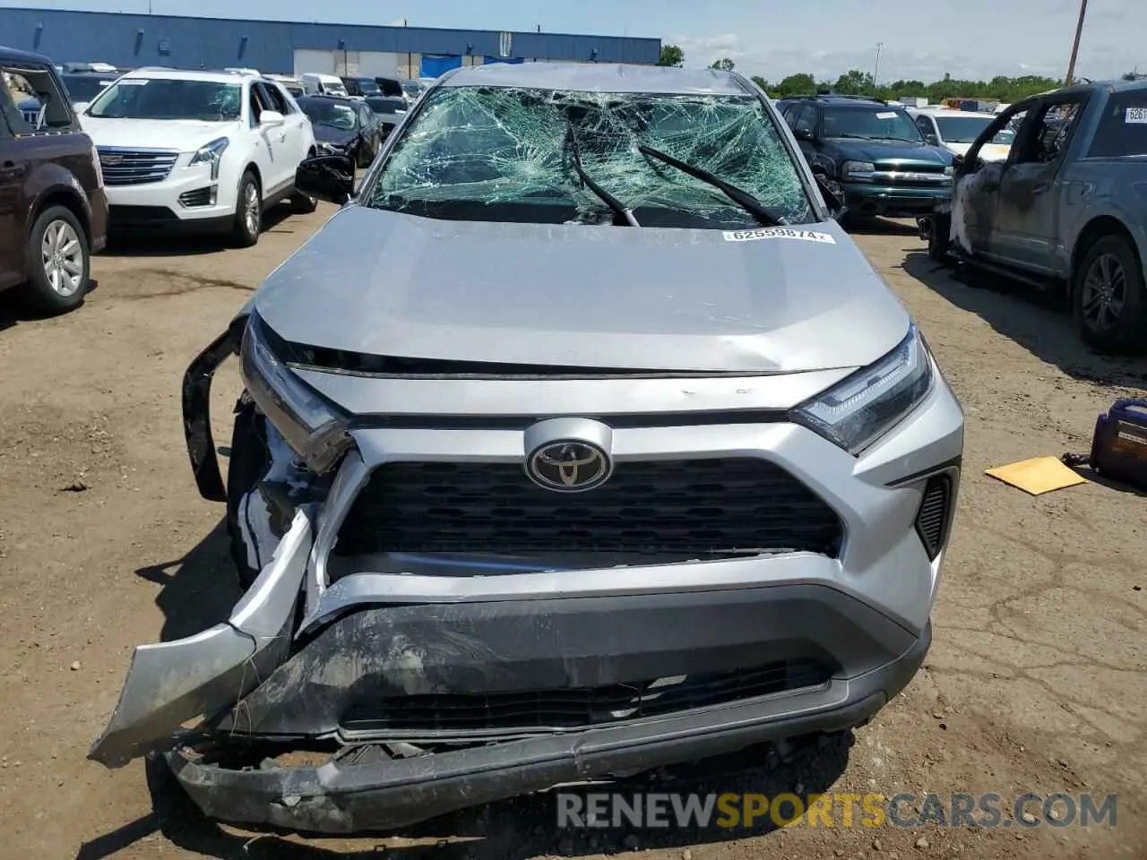 5 Photograph of a damaged car 2T3F1RFV1RW416677 TOYOTA RAV4 2024