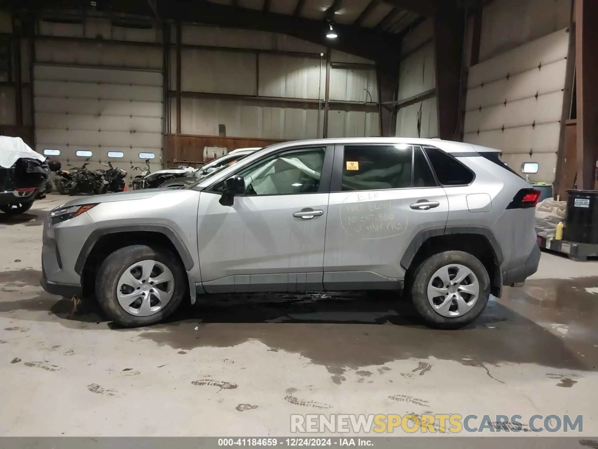 13 Фотография поврежденного автомобиля 2T3F1RFV4RC458441 TOYOTA RAV4 2024