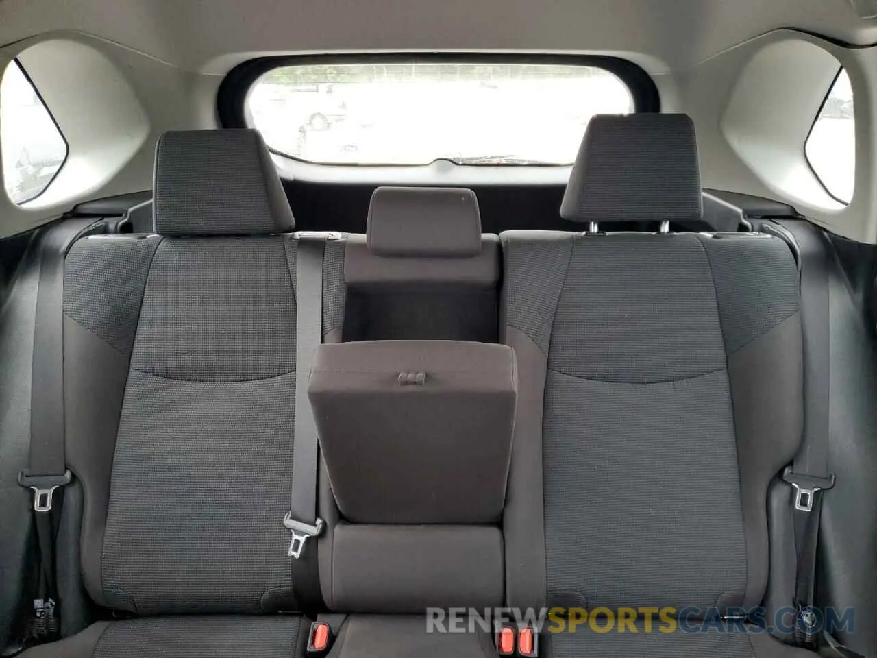 10 Фотография поврежденного автомобиля 2T3F1RFV5RC416831 TOYOTA RAV4 2024