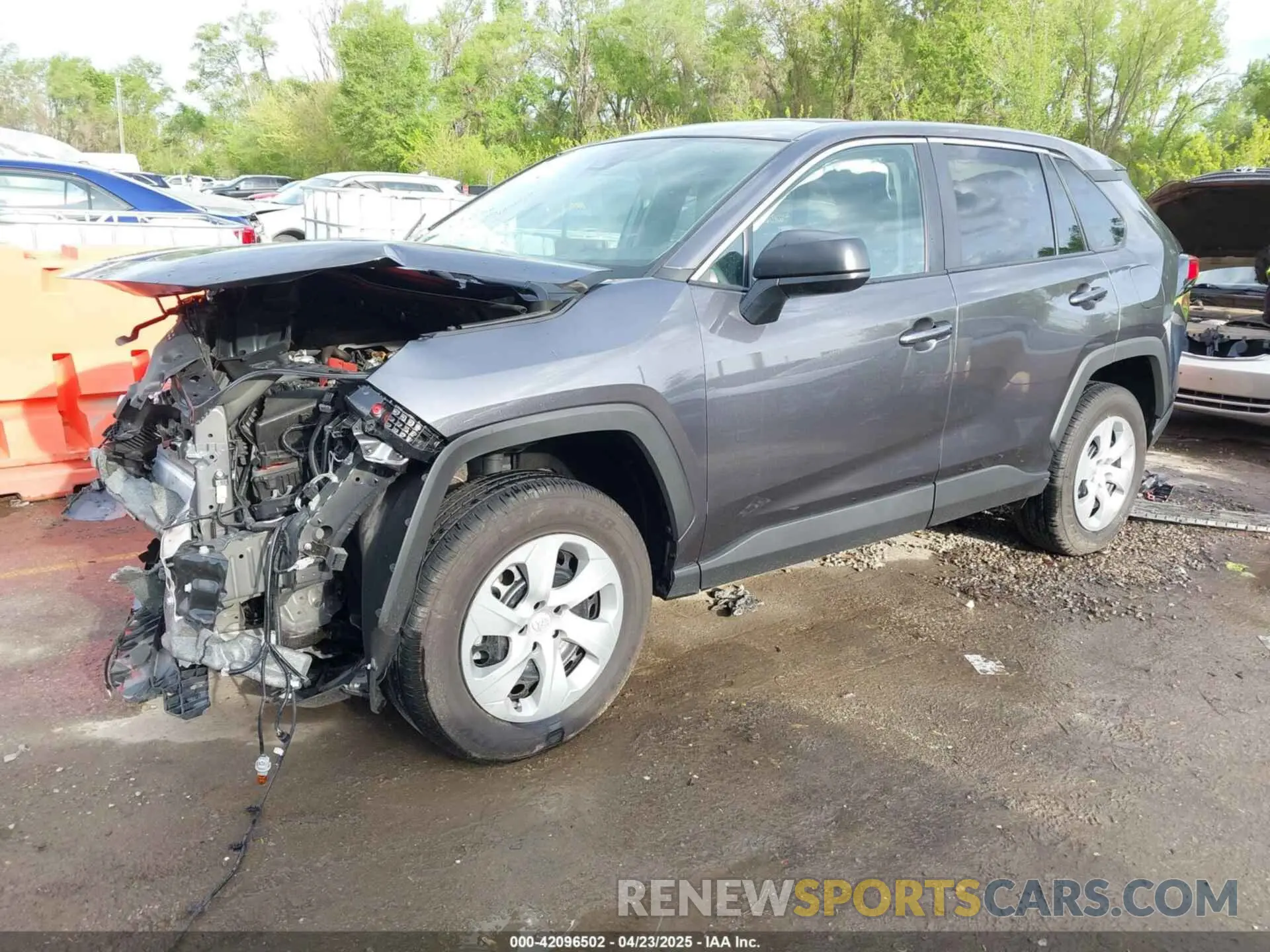 2 Фотография поврежденного автомобиля 2T3F1RFV7RC421125 TOYOTA RAV4 2024