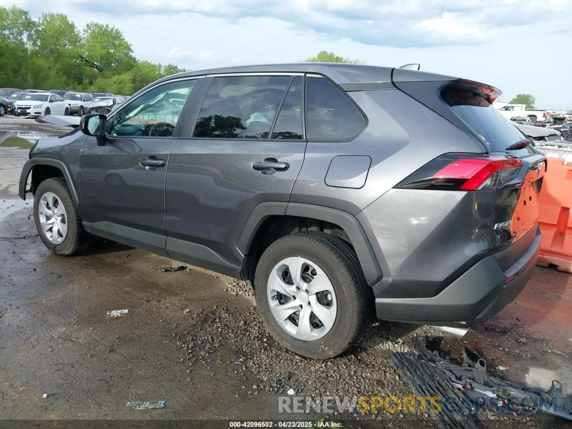 3 Фотография поврежденного автомобиля 2T3F1RFV7RC421125 TOYOTA RAV4 2024