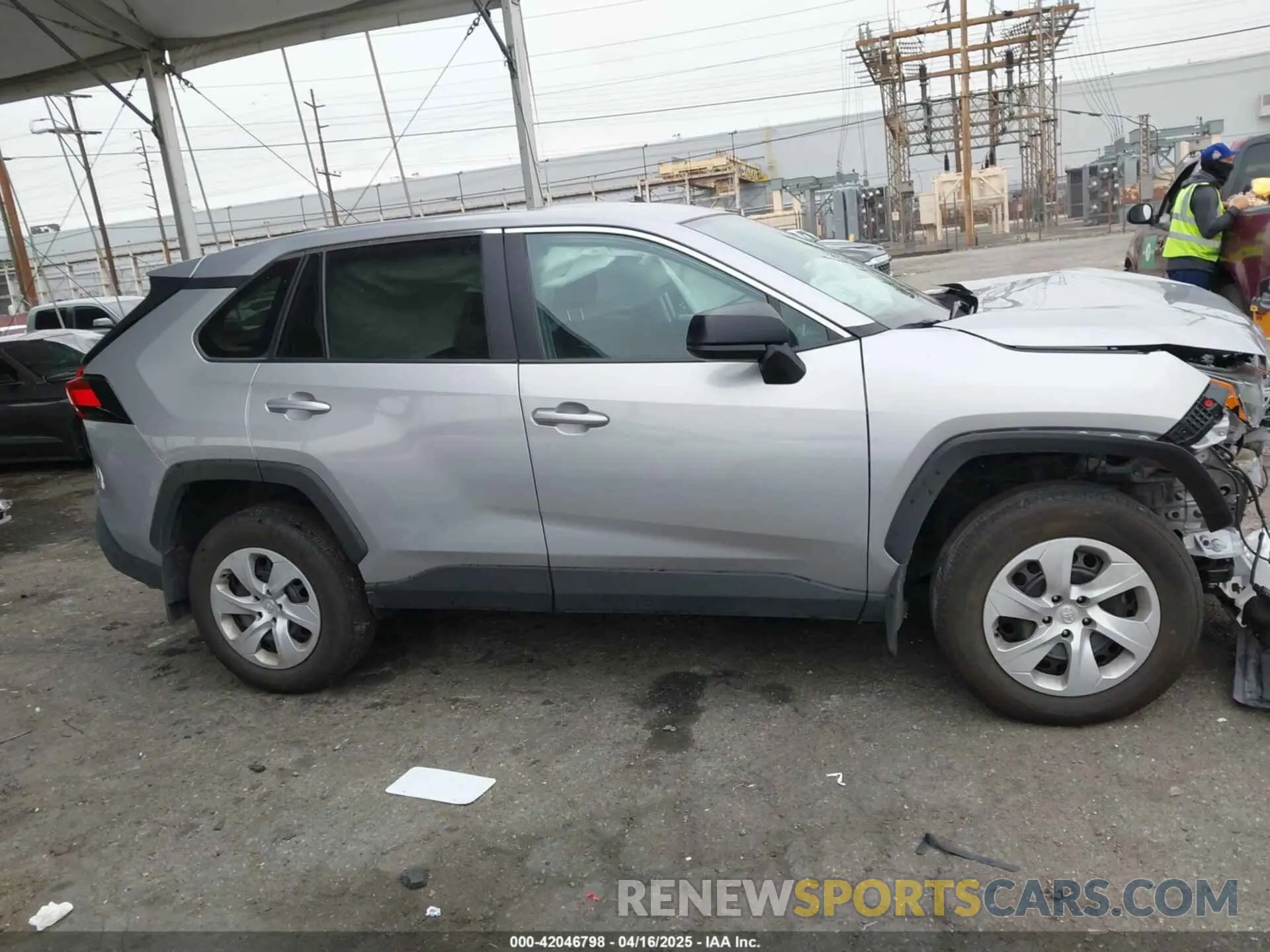 14 Фотография поврежденного автомобиля 2T3F1RFV7RW472915 TOYOTA RAV4 2024