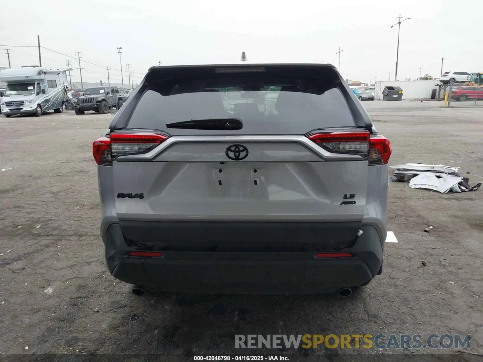 17 Фотография поврежденного автомобиля 2T3F1RFV7RW472915 TOYOTA RAV4 2024