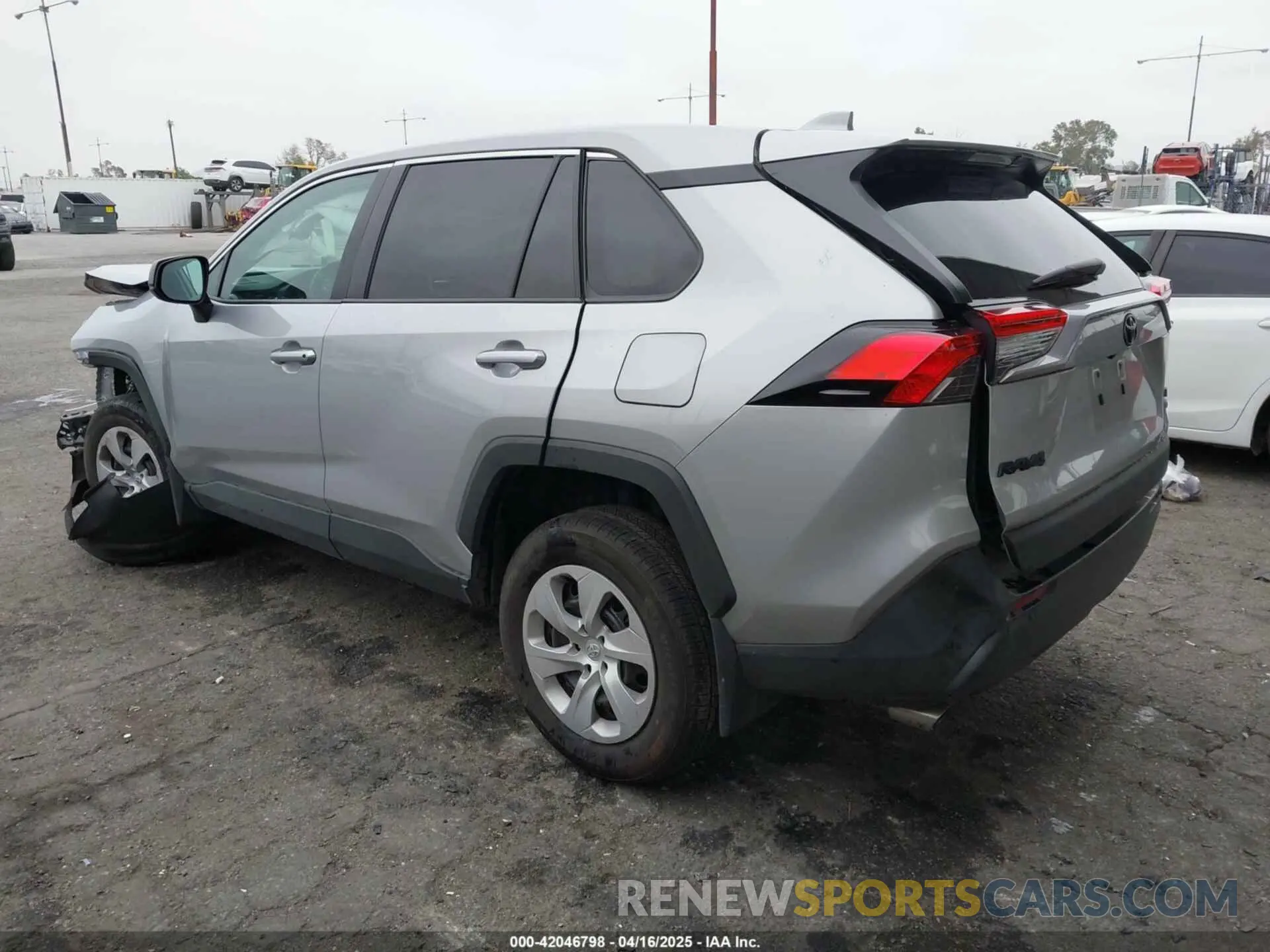 3 Фотография поврежденного автомобиля 2T3F1RFV7RW472915 TOYOTA RAV4 2024