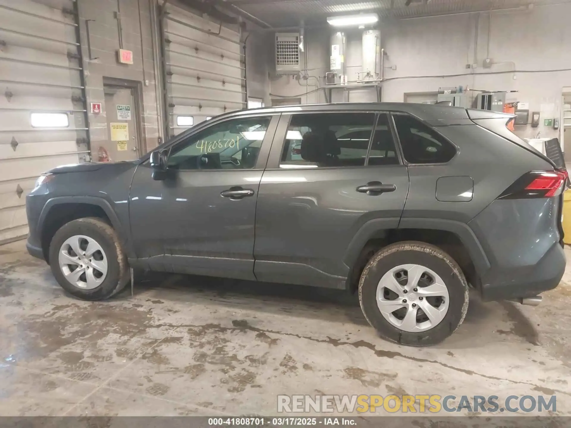 14 Фотография поврежденного автомобиля 2T3F1RFV7RW482408 TOYOTA RAV4 2024