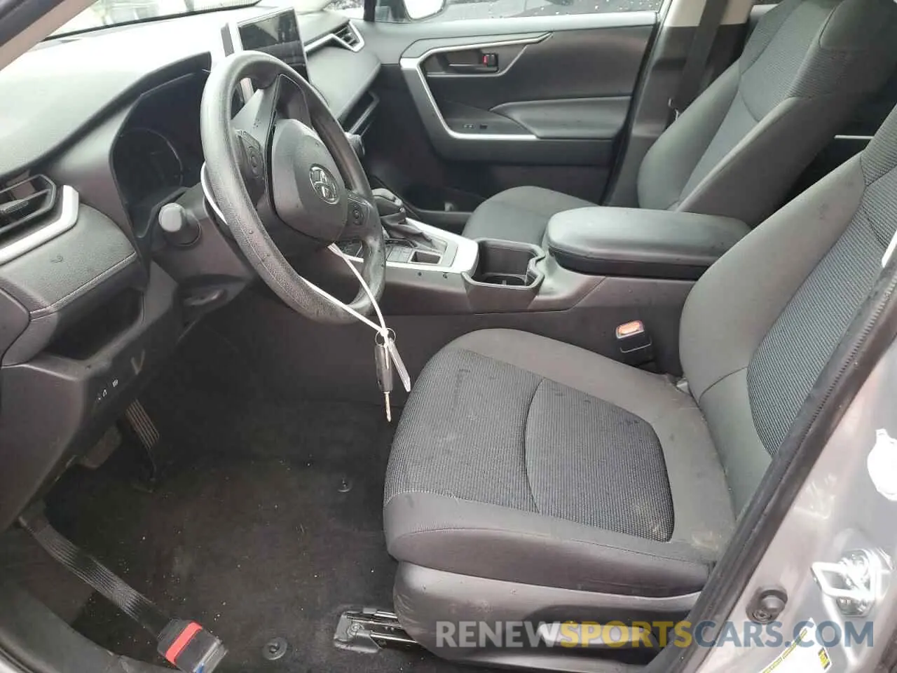 7 Photograph of a damaged car 2T3F1RFV8RW424419 TOYOTA RAV4 2024