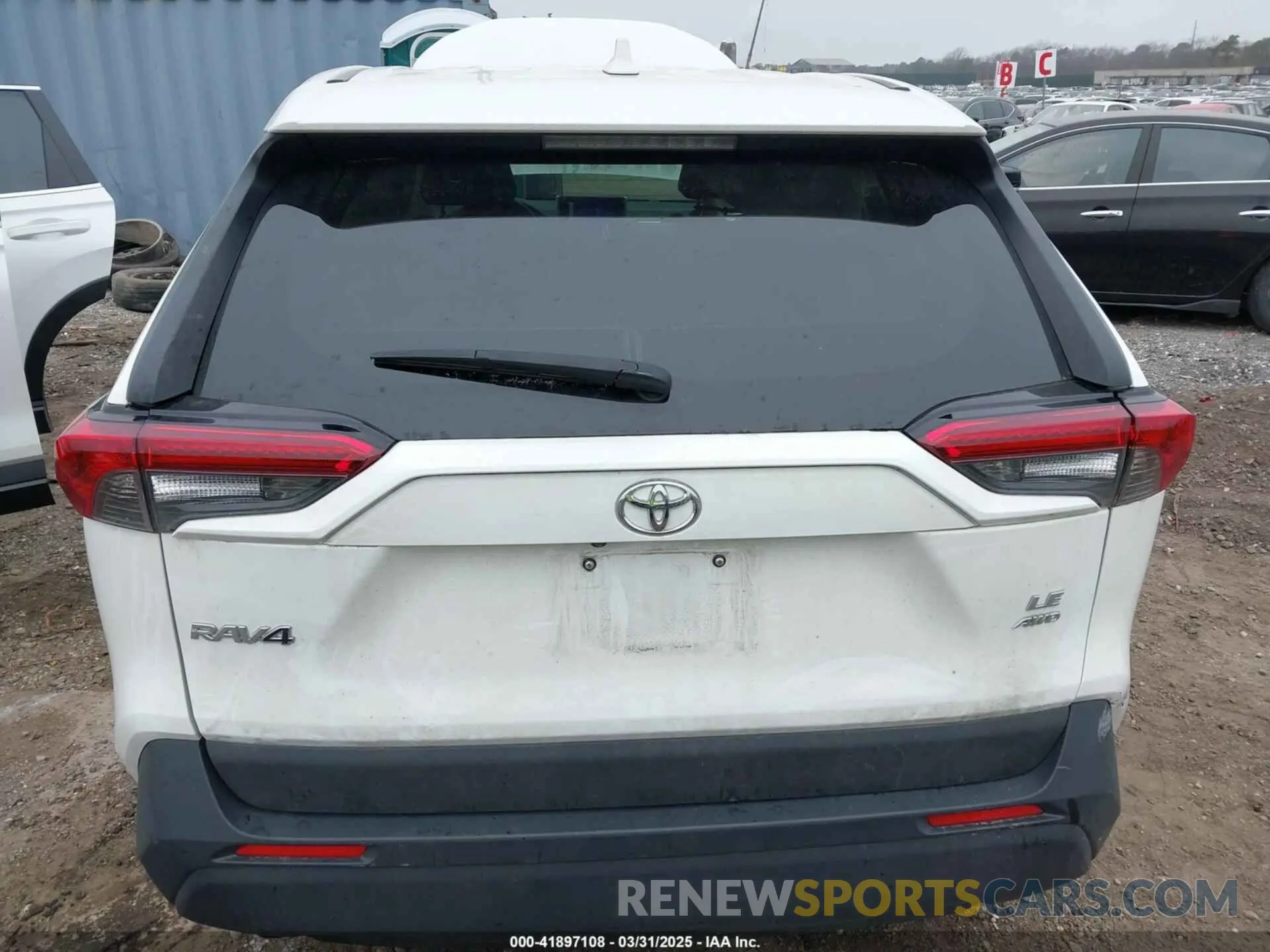 16 Photograph of a damaged car 2T3G1RFV1RW425416 TOYOTA RAV4 2024
