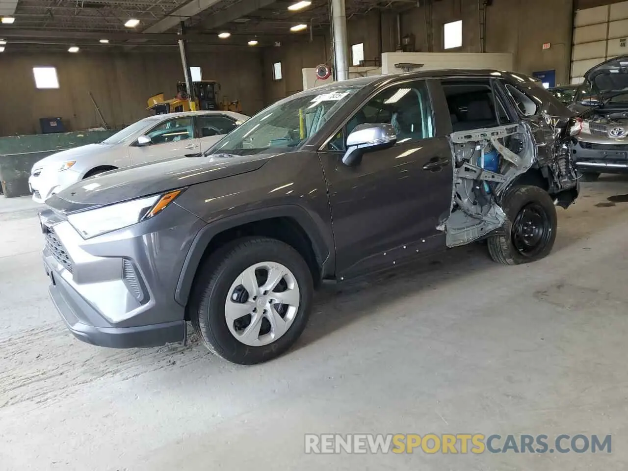1 Photograph of a damaged car 2T3G1RFV2RC405709 TOYOTA RAV4 2024