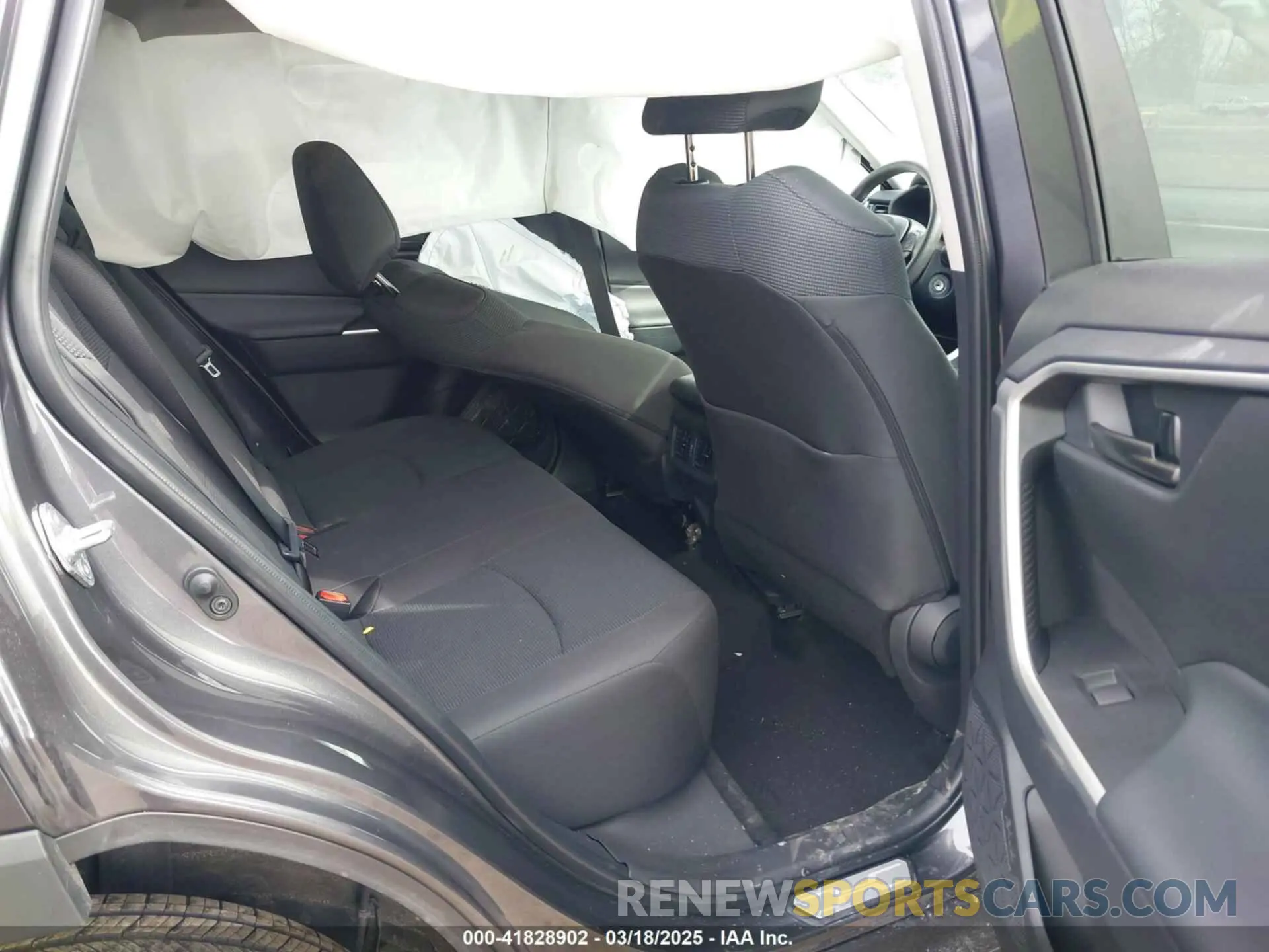 8 Фотография поврежденного автомобиля 2T3G1RFV2RW490095 TOYOTA RAV4 2024