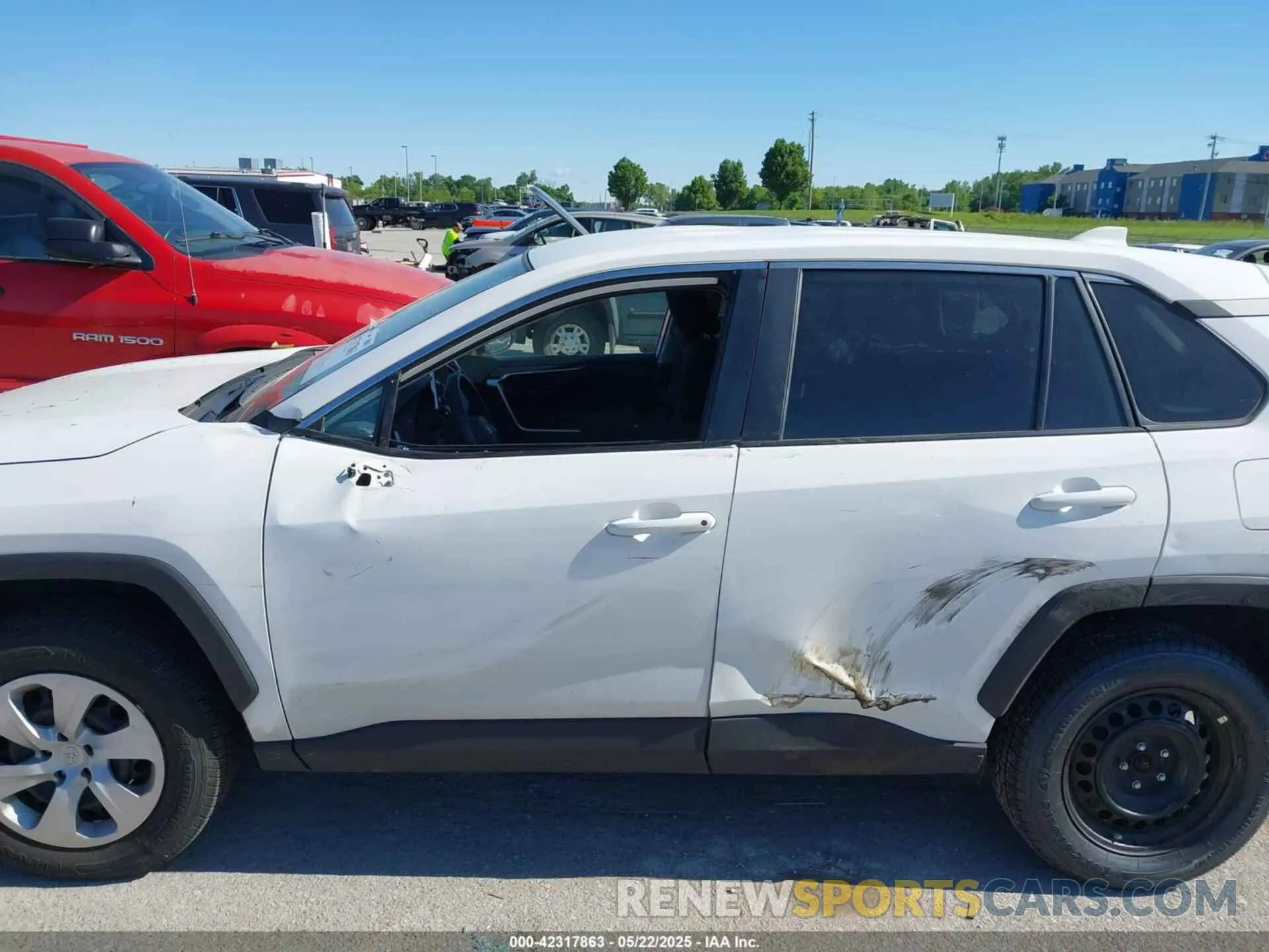 6 Photograph of a damaged car 2T3G1RFV4RW426477 TOYOTA RAV4 2024