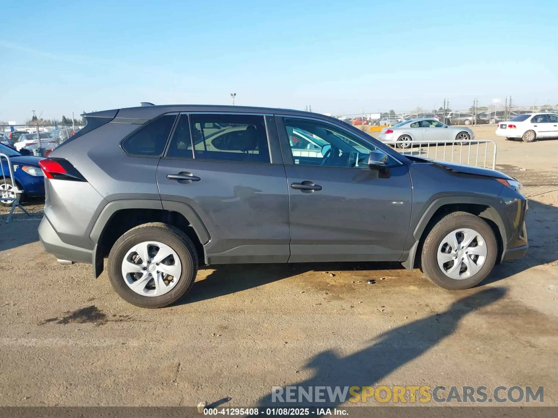 13 Фотография поврежденного автомобиля 2T3G1RFV6RW471744 TOYOTA RAV4 2024