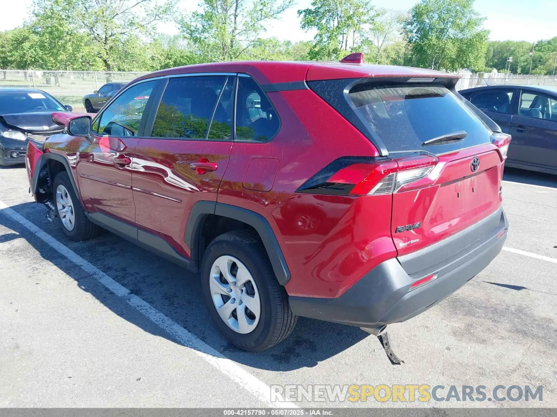 3 Photograph of a damaged car 2T3G1RFV6RW478547 TOYOTA RAV4 2024