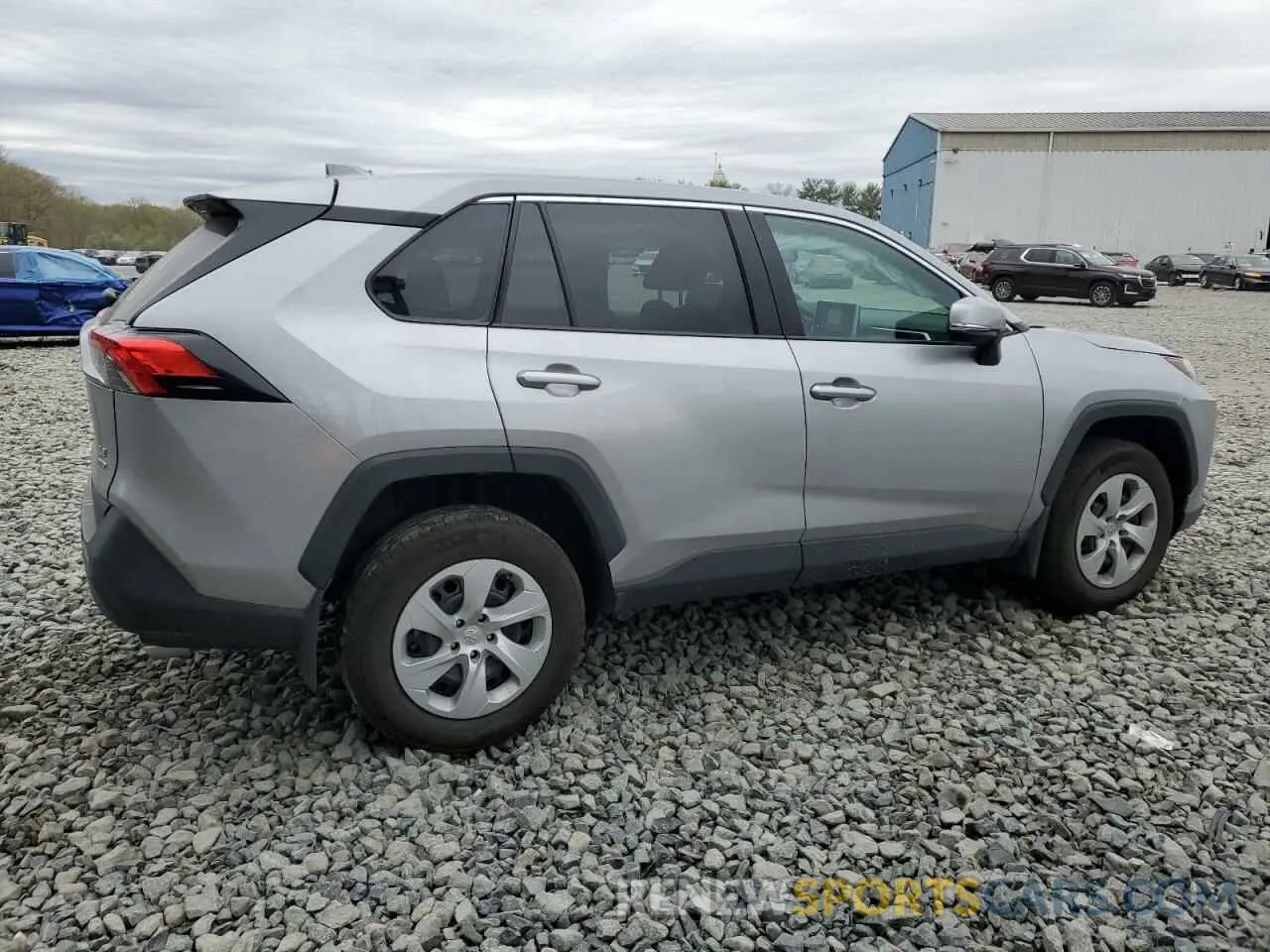 3 Photograph of a damaged car 2T3G1RFV8RC460844 TOYOTA RAV4 2024