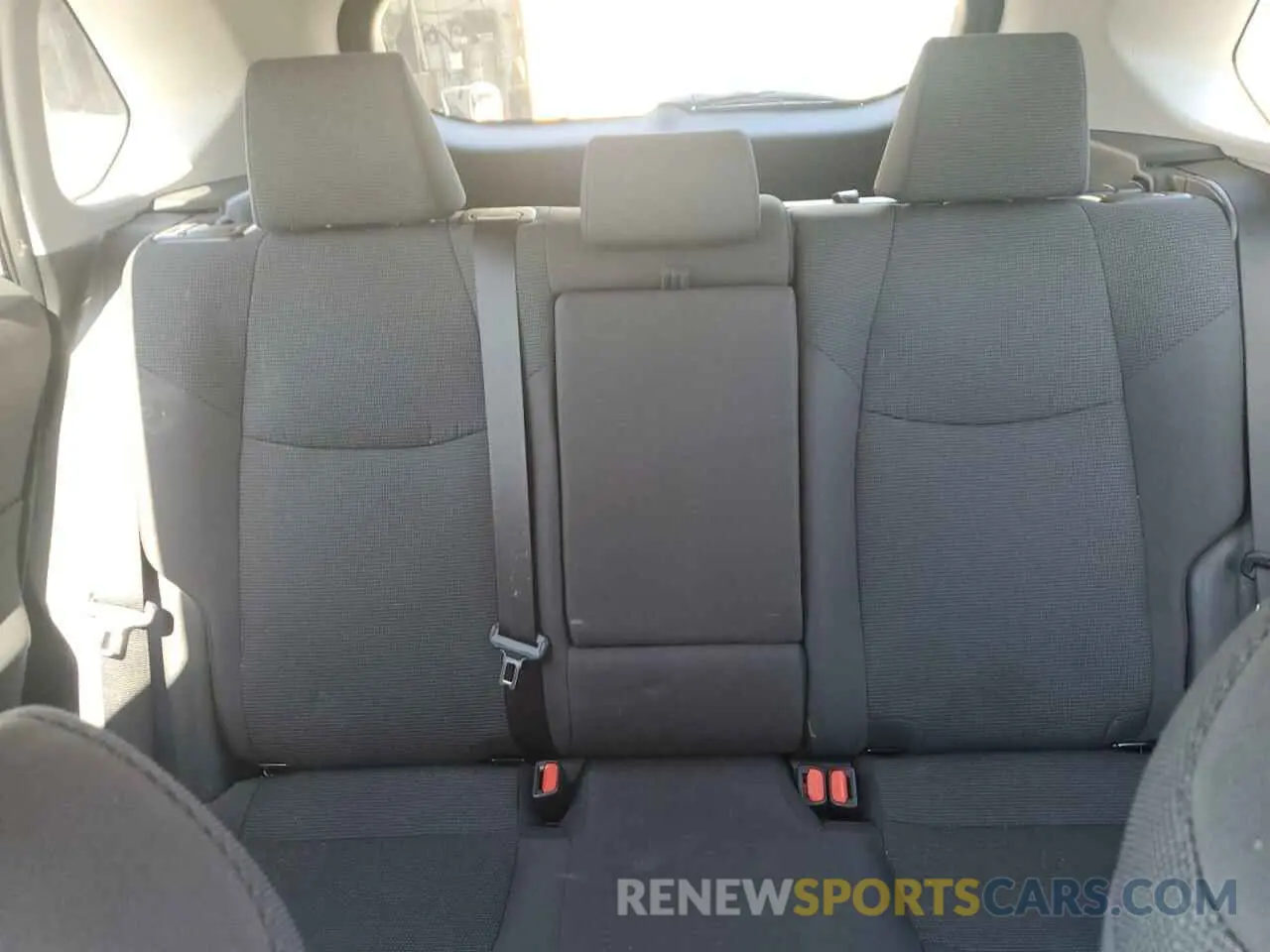10 Фотография поврежденного автомобиля 2T3G1RFV9RC440442 TOYOTA RAV4 2024