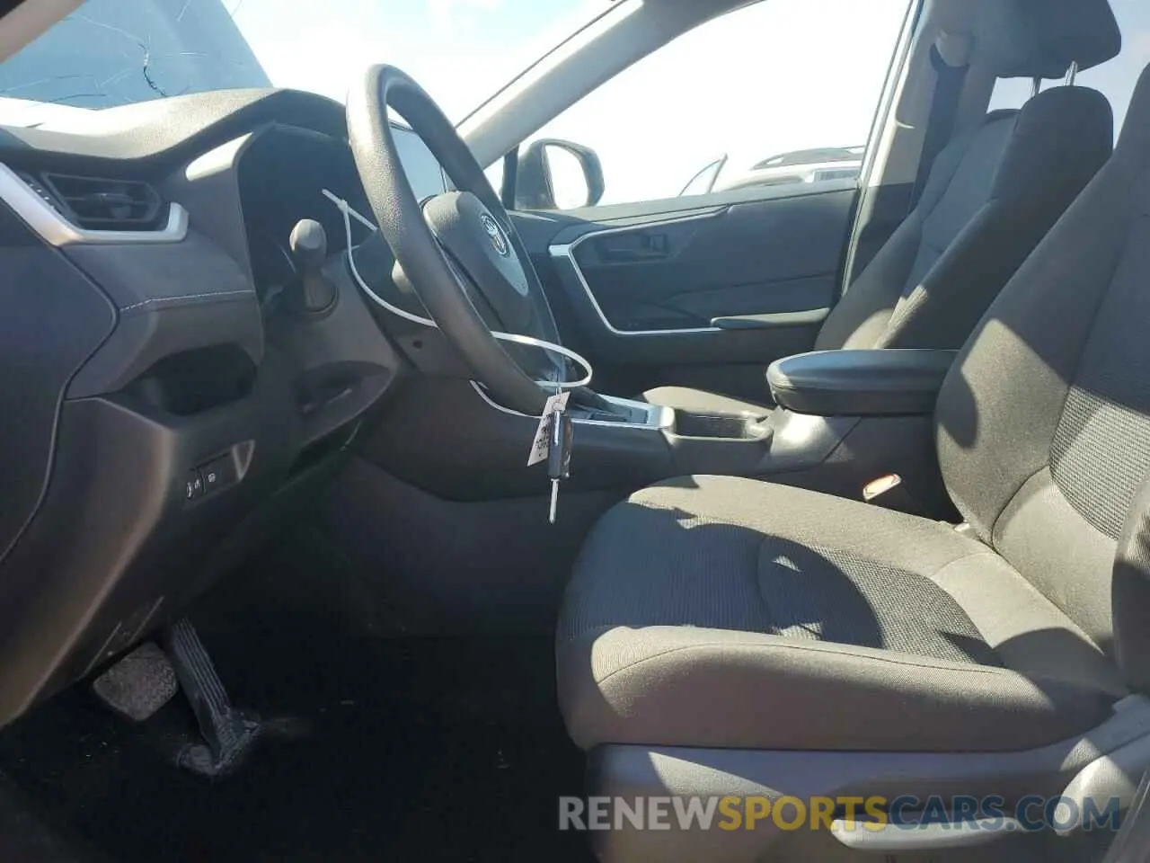 7 Фотография поврежденного автомобиля 2T3G1RFV9RC440442 TOYOTA RAV4 2024
