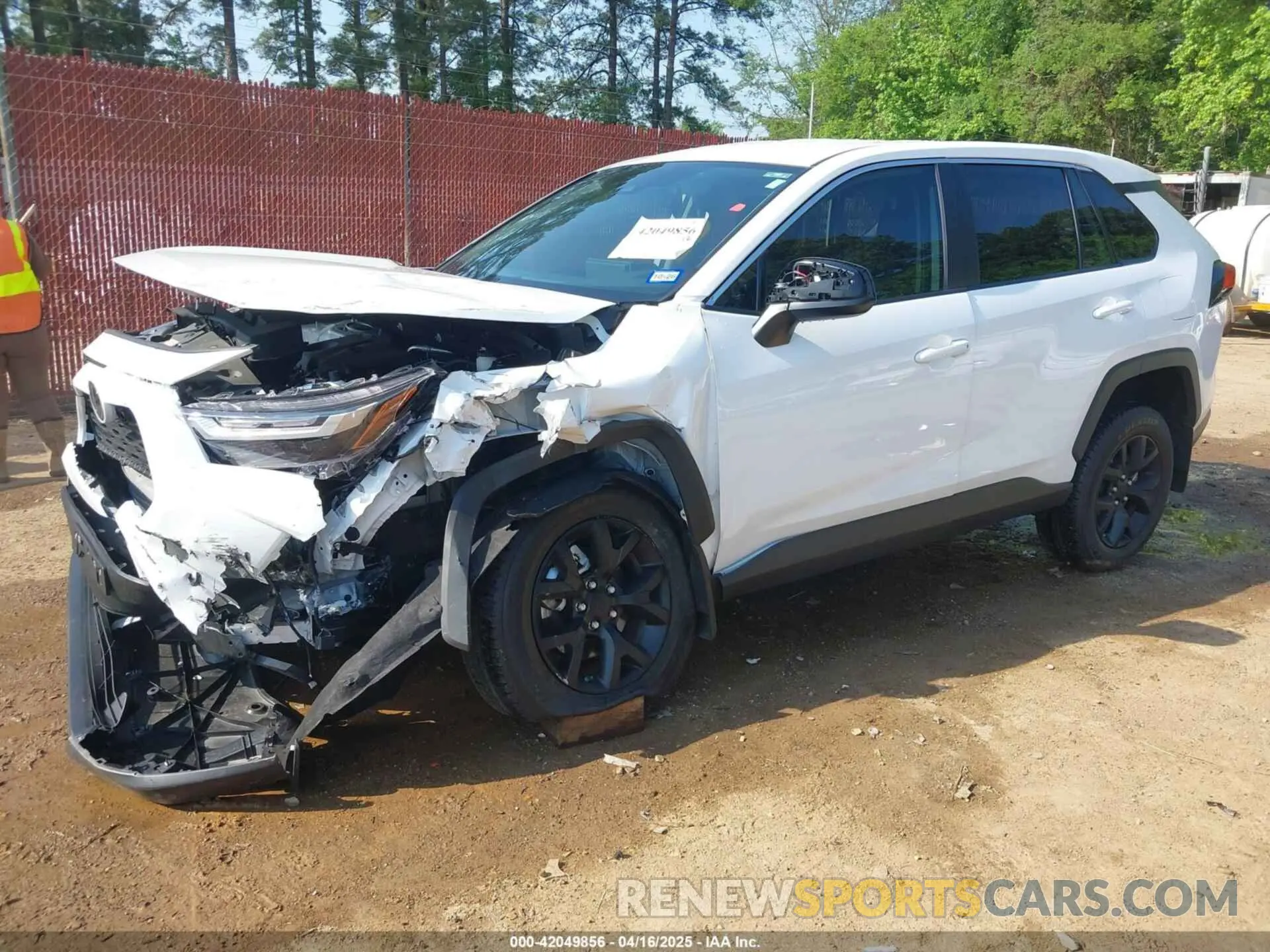 2 Фотография поврежденного автомобиля 2T3H1RFV1RC299094 TOYOTA RAV4 2024