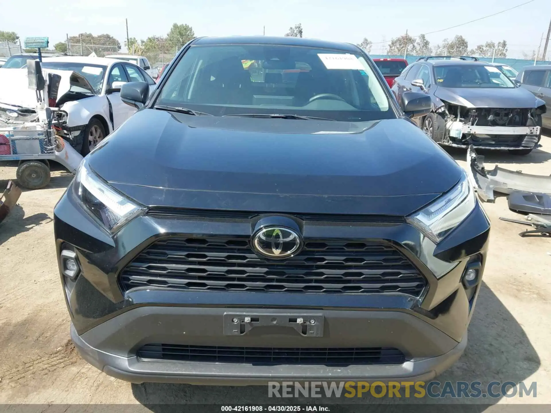 12 Photograph of a damaged car 2T3H1RFV1RW322887 TOYOTA RAV4 2024
