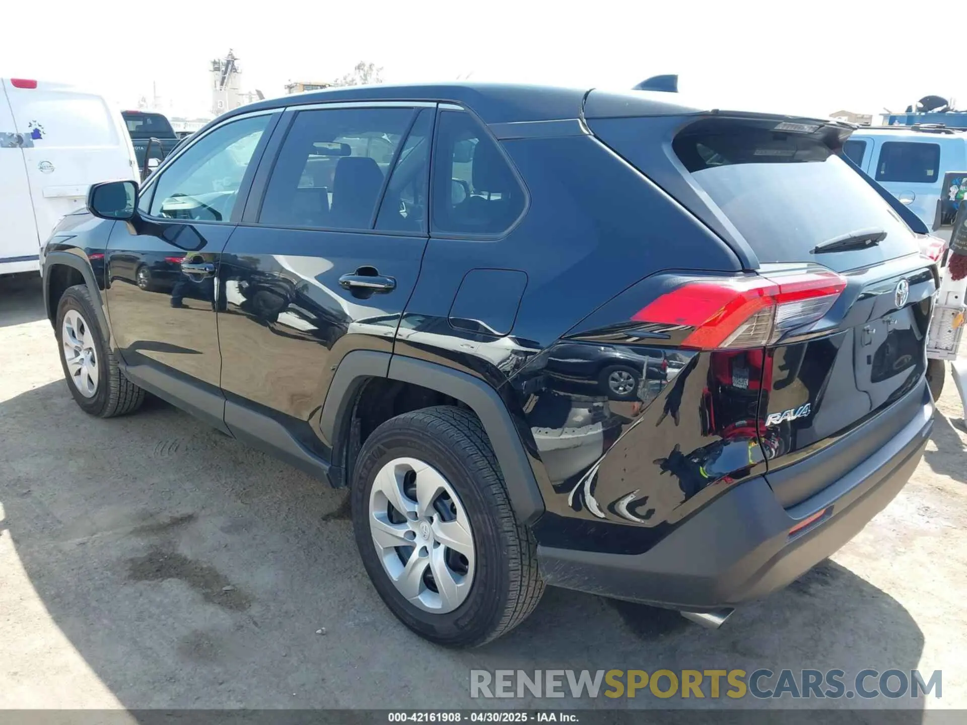 3 Photograph of a damaged car 2T3H1RFV1RW322887 TOYOTA RAV4 2024