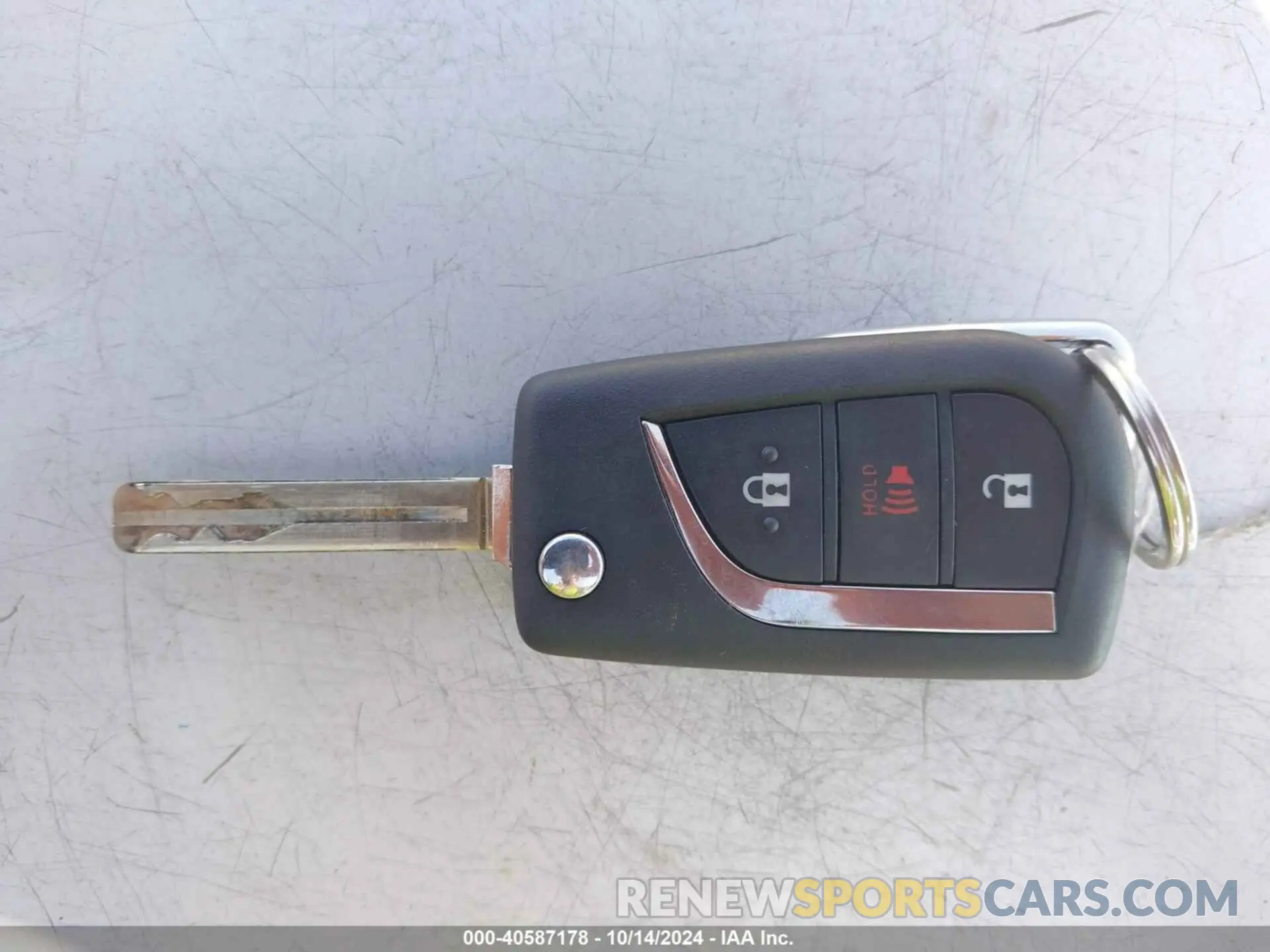 11 Photograph of a damaged car 2T3H1RFV1RW336983 TOYOTA RAV4 2024