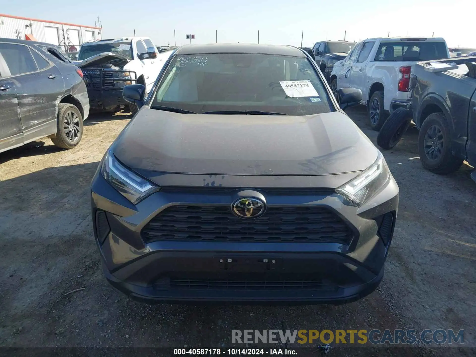 12 Photograph of a damaged car 2T3H1RFV1RW336983 TOYOTA RAV4 2024