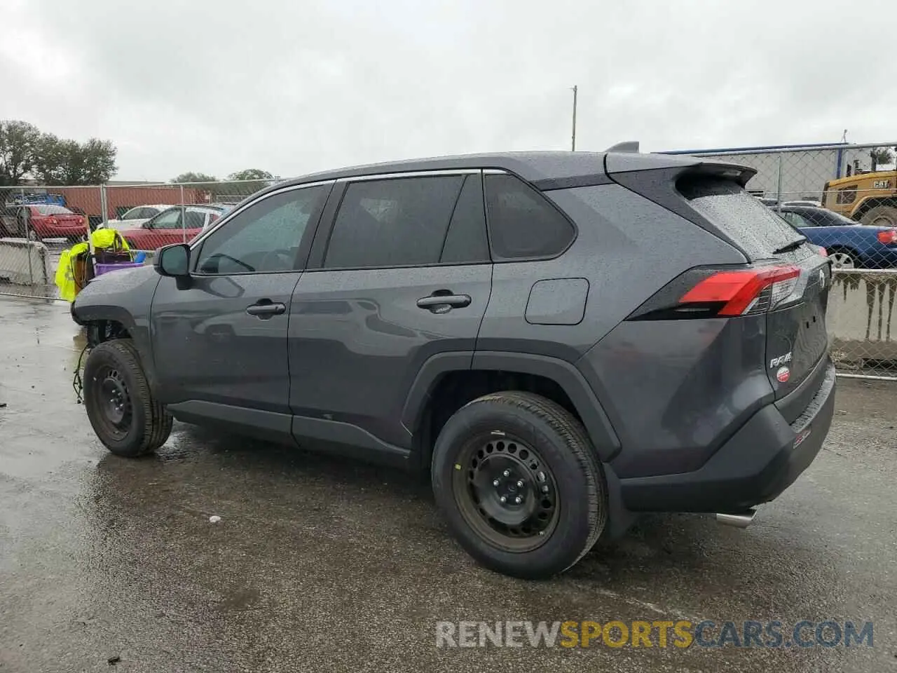 2 Фотография поврежденного автомобиля 2T3H1RFV3RC285200 TOYOTA RAV4 2024