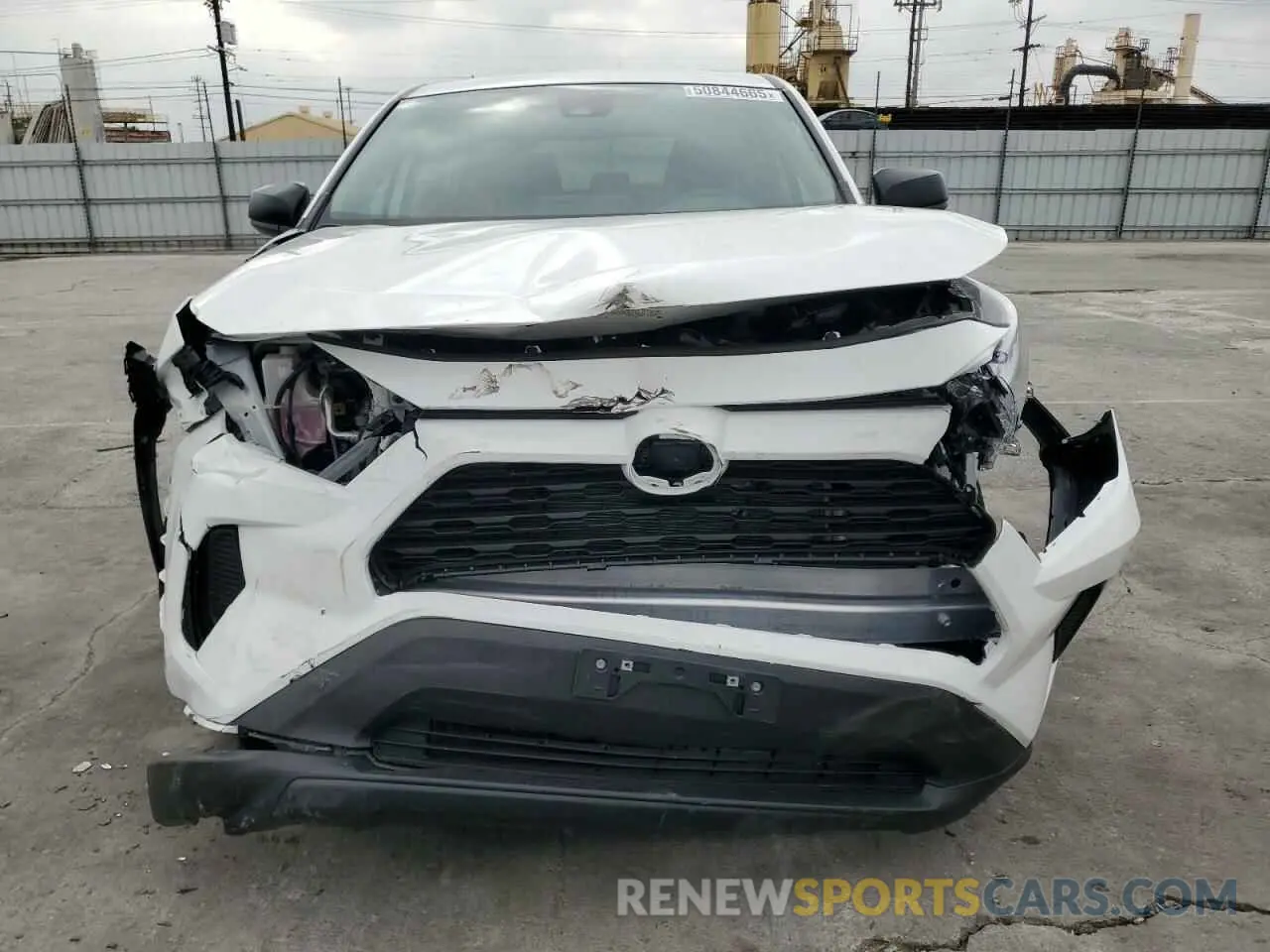 5 Photograph of a damaged car 2T3H1RFV3RC298240 TOYOTA RAV4 2024
