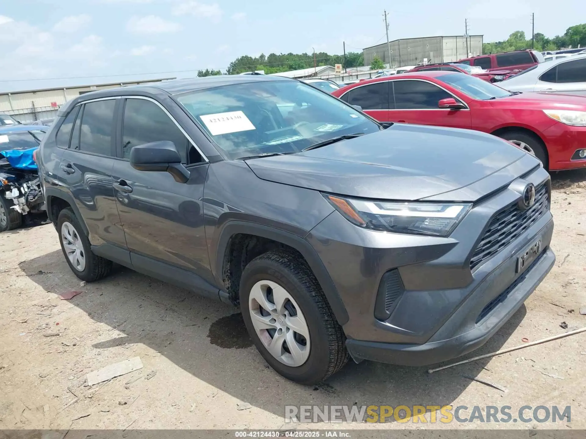 1 Photograph of a damaged car 2T3H1RFV3RC302772 TOYOTA RAV4 2024